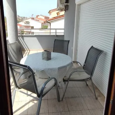 Twins Markovic Apartment